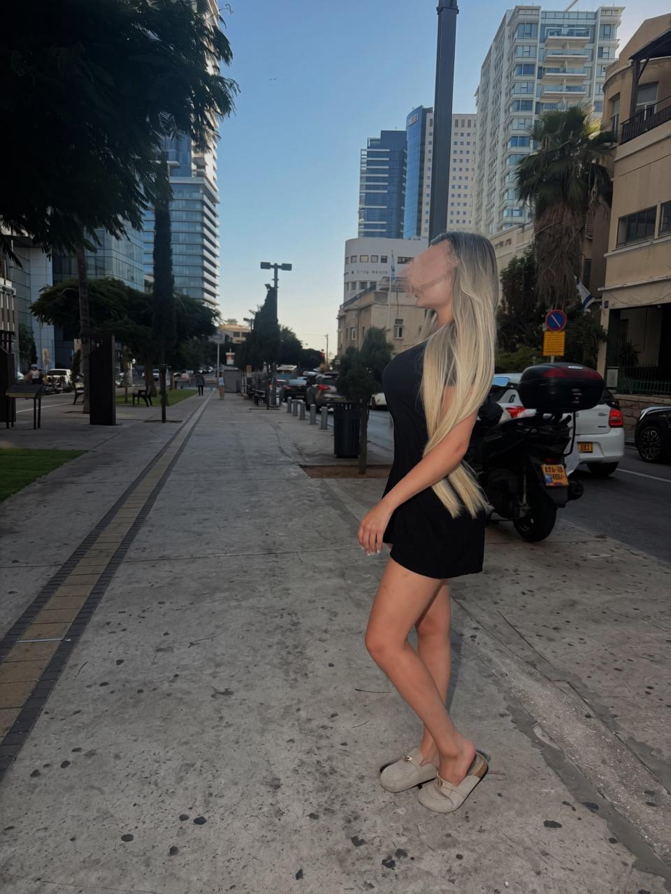 בחורה בלתי נשכחת -בתל אביב
