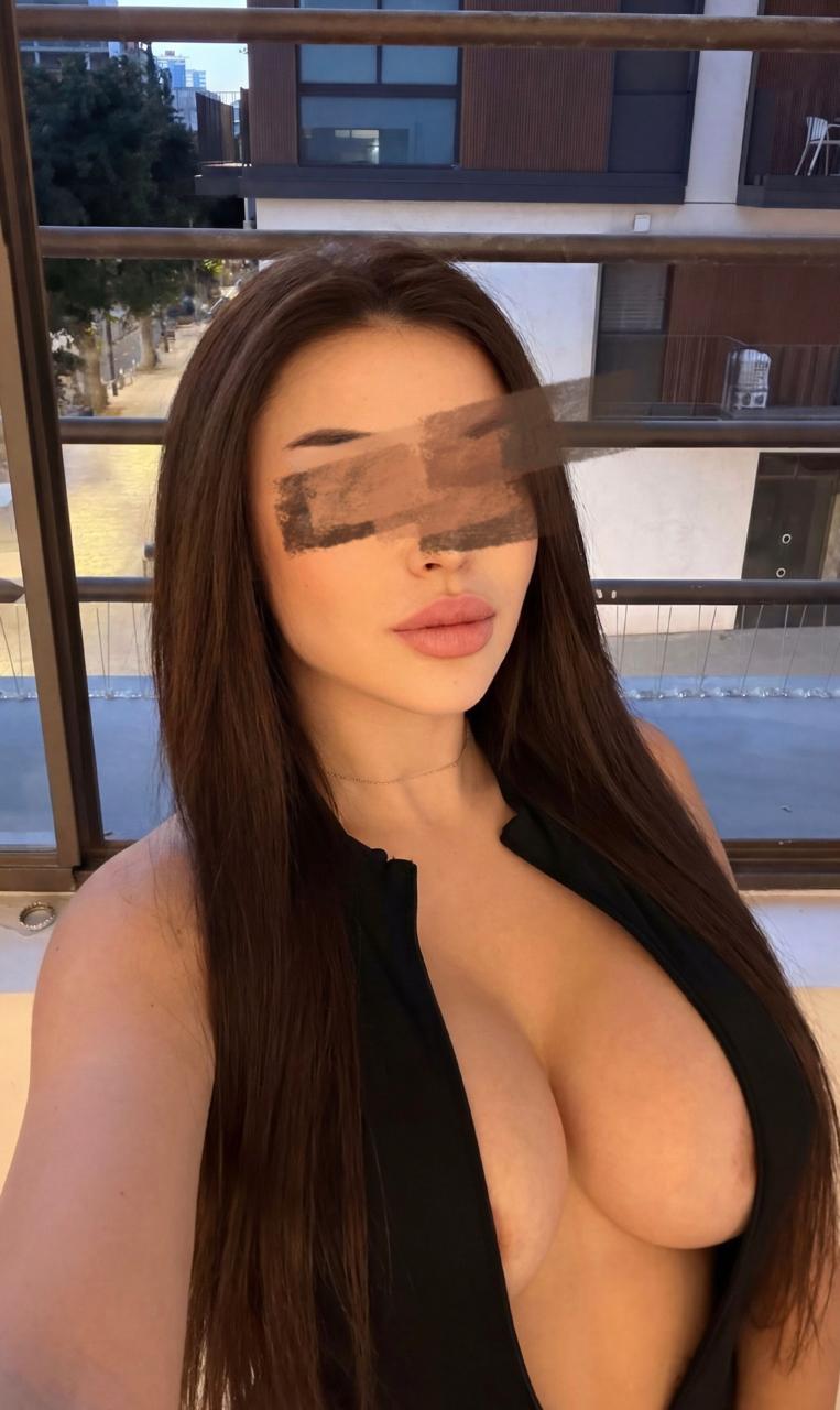 בתל אביב – תיירת מאירופה