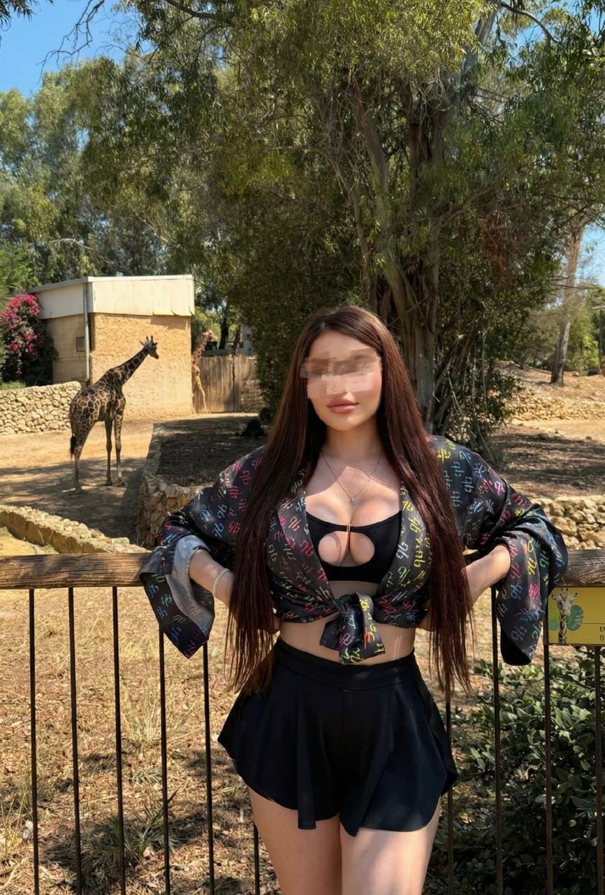בתל אביב – תיירת מאירופה