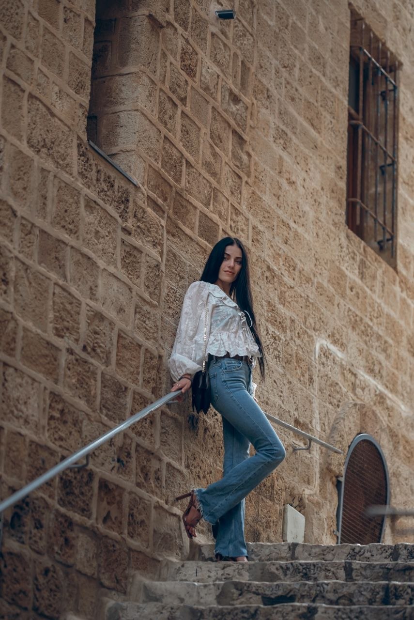 ליזה – בתל אביב-פצצה מטפלת בלתי נשכחת בת 25