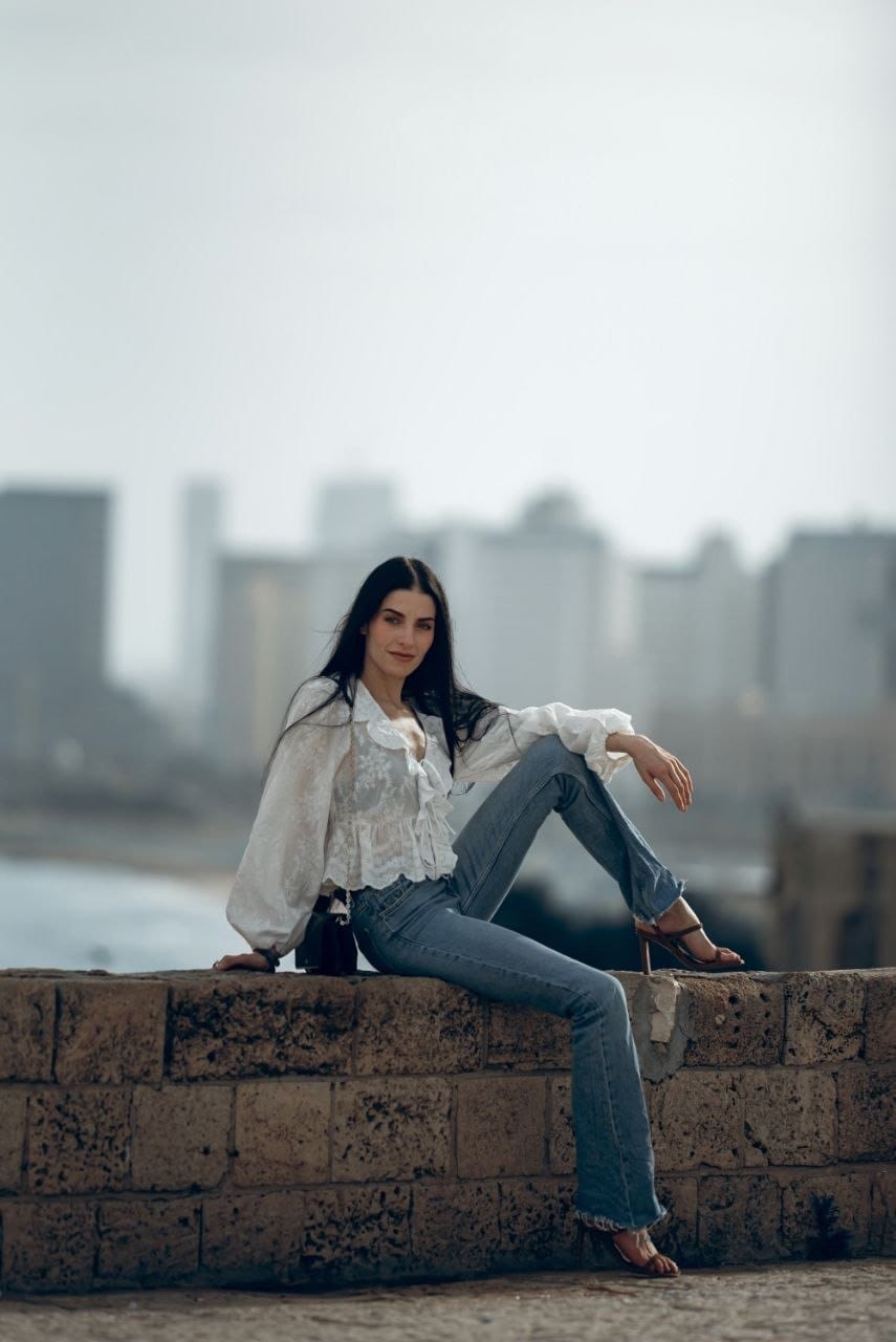 ליזה – בתל אביב-פצצה מטפלת בלתי נשכחת בת 25