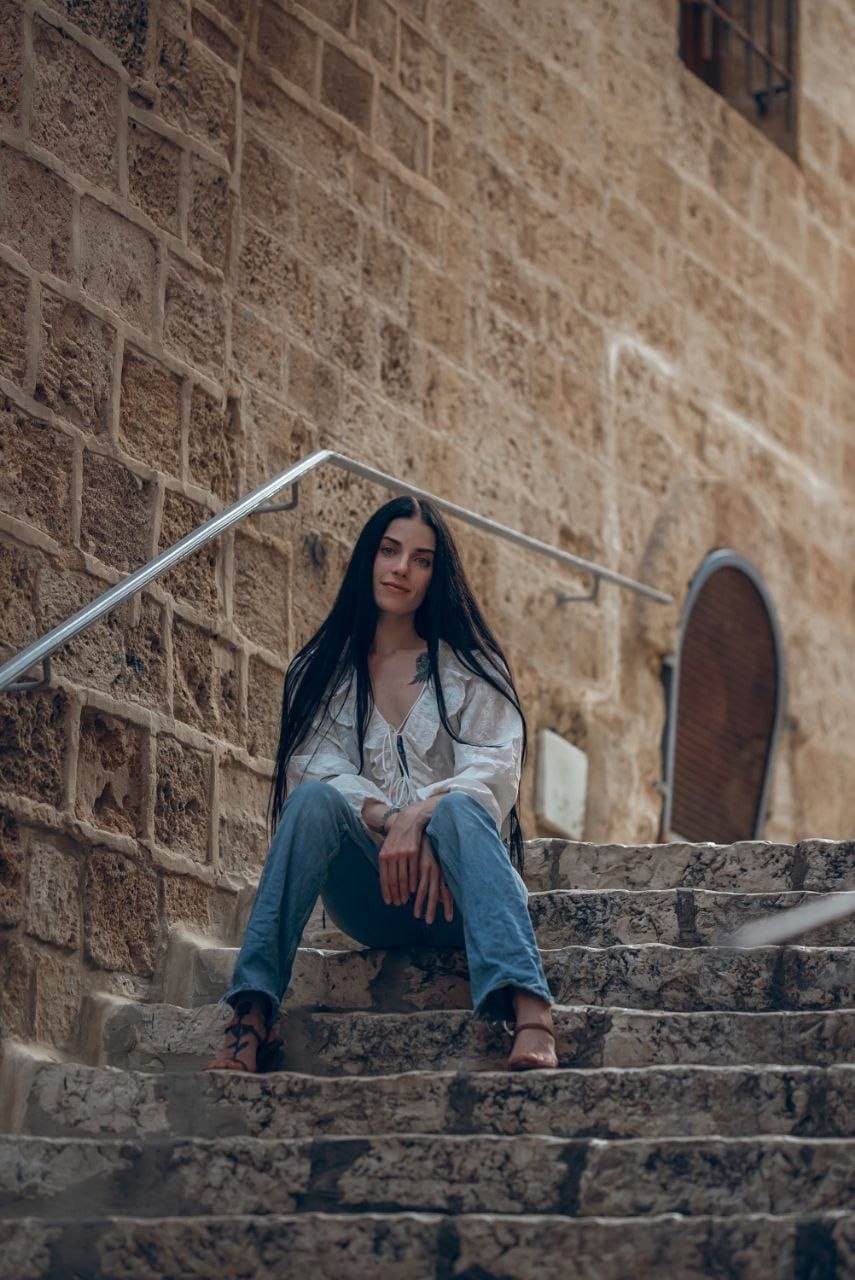 ליזה – בתל אביב-פצצה מטפלת בלתי נשכחת בת 25
