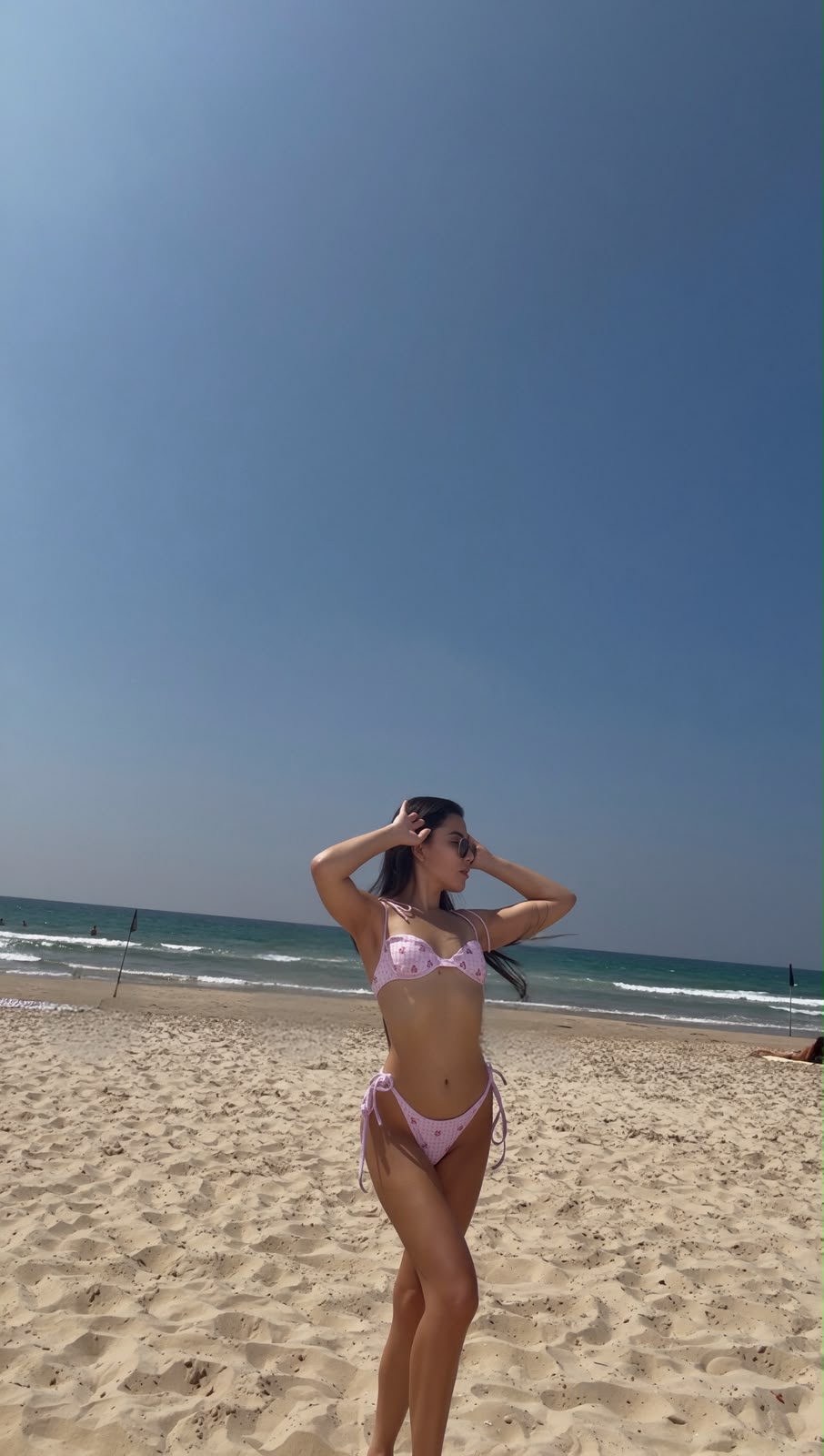סלנה 22 תיירת ברזילאית -נתניה