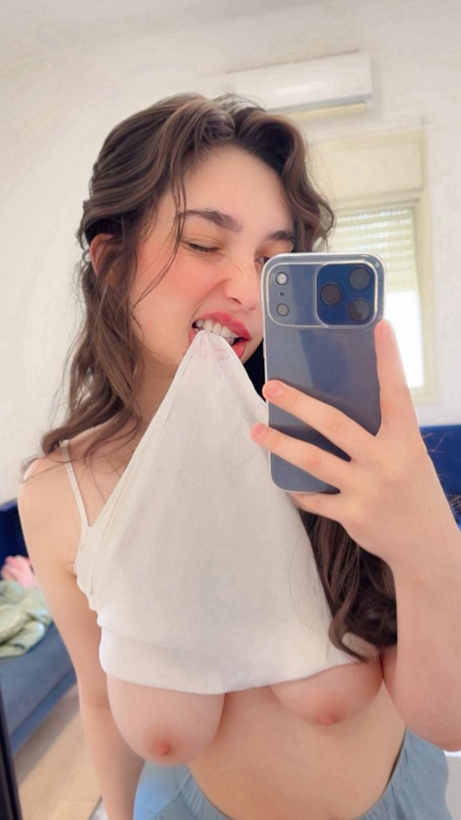 פרולה חדשה – בת 20 תיירת ברזילאית בנתניה